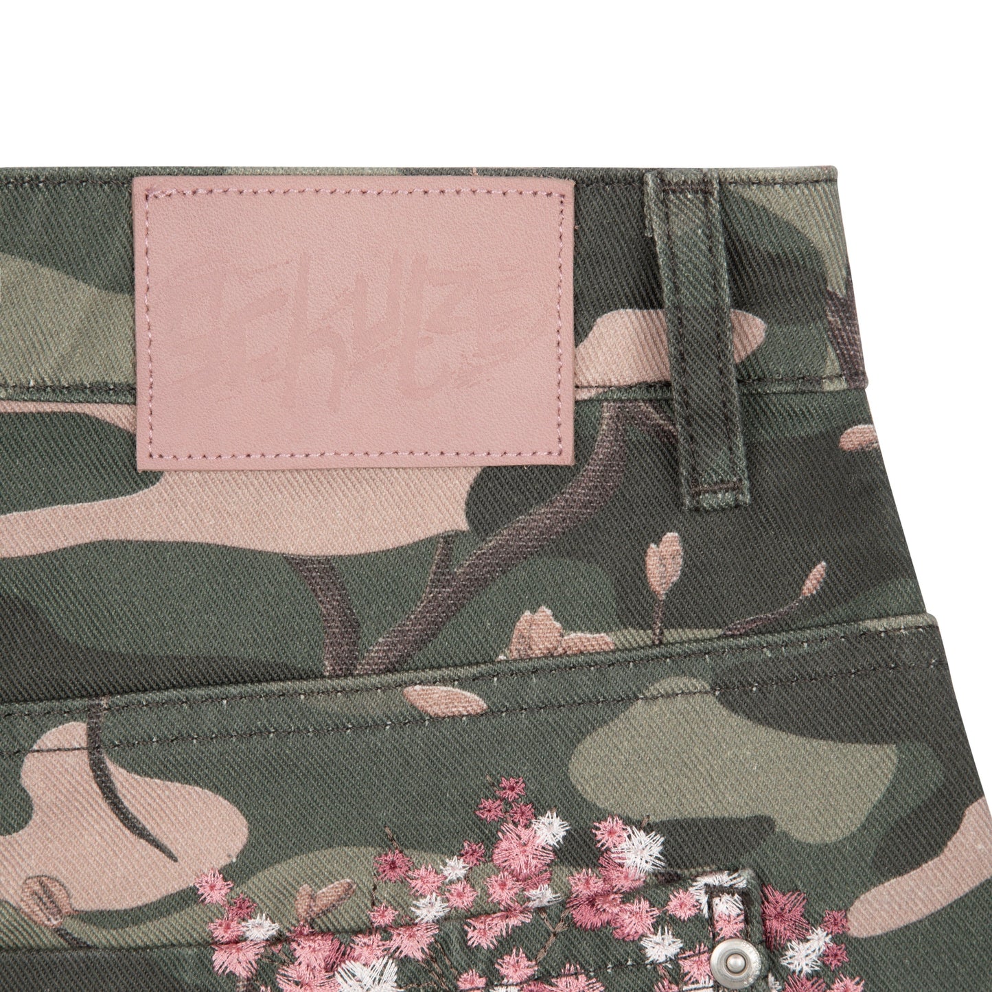 "blossom camo" Denim